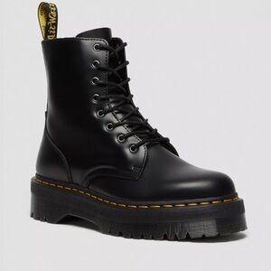 Dr Martens Jadon platform boot